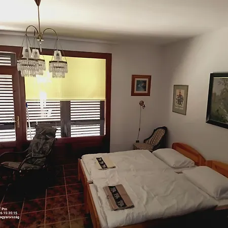 Zalia Vendeghaza Ferienhaus Alsóörs